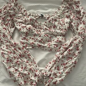 Floral hollister top